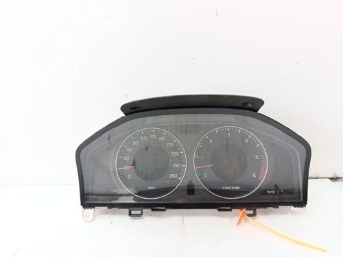 instrument-cluster-volvo-xc60-i-suv-156-2008-2009-2010-2011-2012-2013-2014-2015-2016-2017-2018-33795968 main image