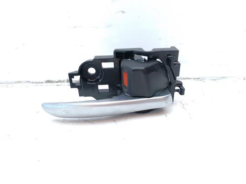 front-right-interior-door-handle-toyota-c-hr-_x1_-69205f4010c1-2016-18270190 main image