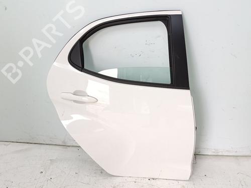 Dør højre bagtil Dør højre bagtil TOYOTA YARIS (_P21_, _PA1_, _PH1_) 1.5 Hybrid (MXPH10, MXPH11) (116 hp) 35777005 35777005