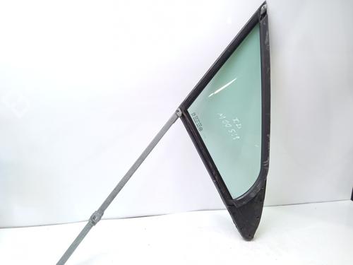 Vidro triangular frente esquerdo Vidro triangular frente esquerdo 15764340 15764340