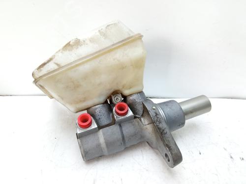 Used Brake master cylinder Brake master cylinder 16869018 16869018
