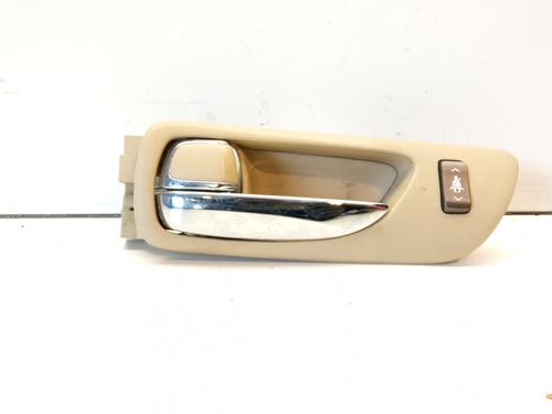 Used Front left interior door handle Front left interior door handle 8811299 8811299