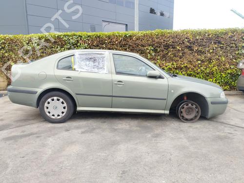 Left headlight SKODA OCTAVIA I (1U2) 1.6 | BP13630417C28 