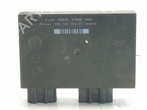 Used Electronic module Electronic module VW GOLF IV (1J1) 1.9 TDI (90 hp) 33013430 33013430