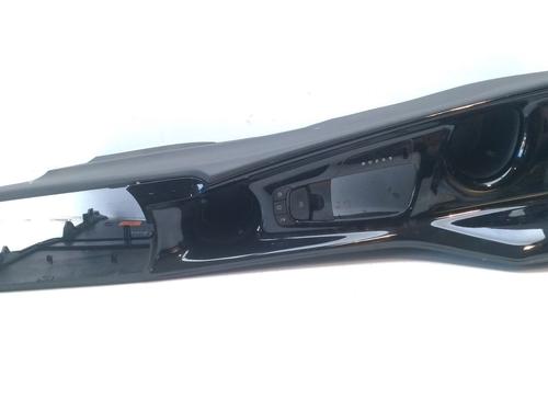 Used Armrest / Center console Armrest / Center console 25020097 25020097
