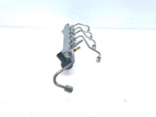 Injection rail KIA SPORTAGE II (JE_, KM_) 2.0 CRDi | BP18873749M98 