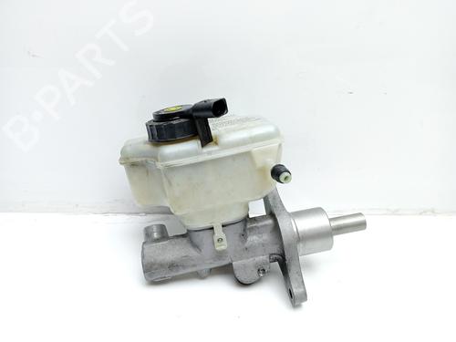 Used Brake master cylinder Brake master cylinder 15731016 15731016