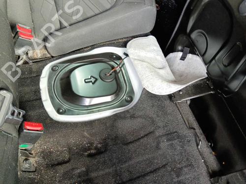 Used Fuel pump Fuel pump 37695991 37695991
