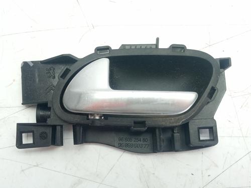 Used Front left interior door handle Front left interior door handle 38085431 38085431