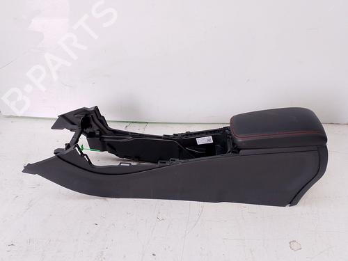 Used Armrest / Center console Armrest / Center console 38061576 38061576