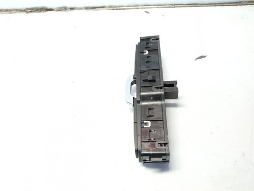 Switch BMW 2 Gran Tourer (F46) 220 i | BP24315557I30 - Image 2