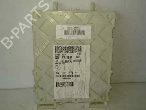 Used Fuse box FORD FOCUS III [2010-2020]  7956960