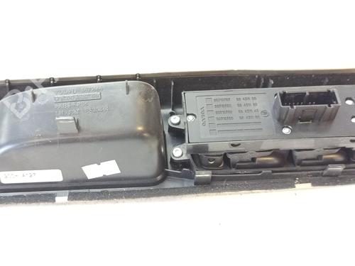 Left front window switch VOLVO S40 II (544) 2.0 D | BP31158113I27 - Image 5
