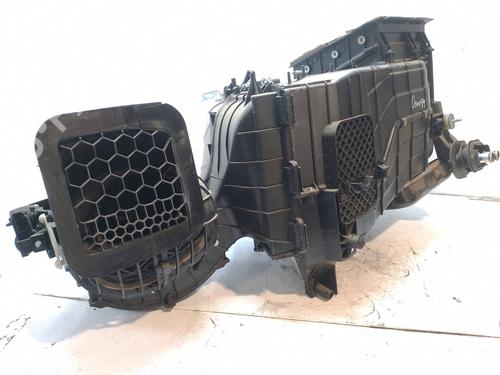 Heater matrix box VW TRANSPORTER T5 Van (7HA, 7HH, 7EA, 7EH) 2.0 TDI | BP24032998M61 - Image 4