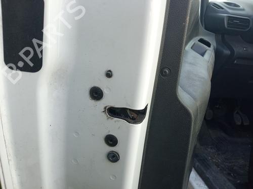 front-left-lock-toyota-proace-verso-bus-mpy_-2016-29207213 main image