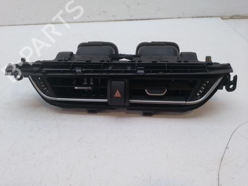 air-vent-toyota-c-hr-_x1_-2016-36359417 main image