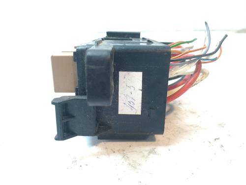 Fuse box KIA CARENS III MPV (UN) 1.6 CRDi 128 | BP22892498E1 - Image 2