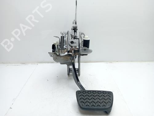 Used Break pedal Break pedal 21121181 21121181