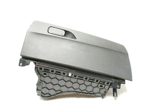 Used Glove box BMW 1 (F20) 116 d (116 hp) 18900748