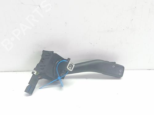 Commodo Essuie Glace / Phare VW GOLF PLUS V (5M1, 521) 2.0 TDI (131 hp) 31159161