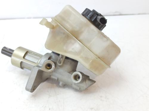 Used Brake master cylinder Brake master cylinder 33012471 33012471