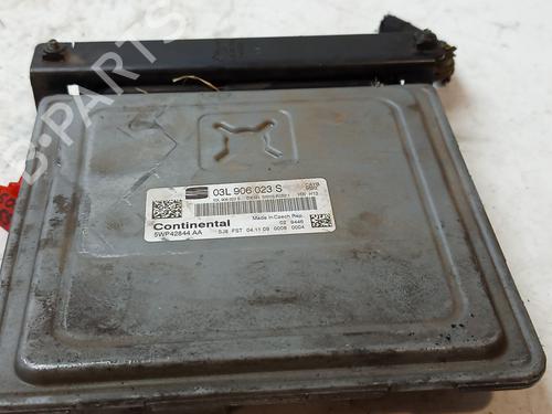 Engine control unit (ECU) SEAT IBIZA IV (6J5, 6P1) 1.6 TDI | BP30638762M57