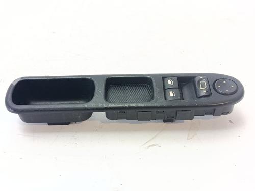 Used Left front window switch Left front window switch 37793173 37793173