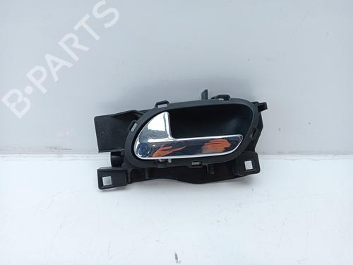 Used Front left interior door handle Front left interior door handle 15606782 15606782