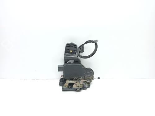 Used Front right lock VW POLO (9N_, 9A_) 1.4 16V (80 hp) 16777306