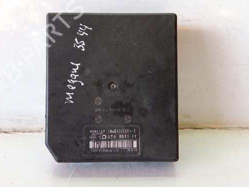 Used Fuse box RENAULT MEGANE III Hatchback (BZ0/1_, B3_) [2008-2025]  8793105