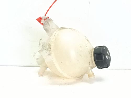 Ekspansjonstank Ekspansjonstank PEUGEOT 2008 I (CU_) 1.5 BlueHDI 100 (102 hp) 33953144 33953144