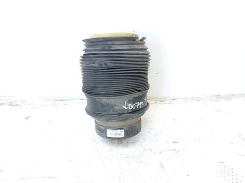 Used Left rear shock absorber Left rear shock absorber MERCEDES-BENZ E-CLASS (W212) E 200 CGI (212.048, 212.148) (184 hp) 18860130 18860130