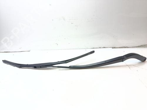 Used Front windshield wiper arm Front windshield wiper arm 38083637 38083637