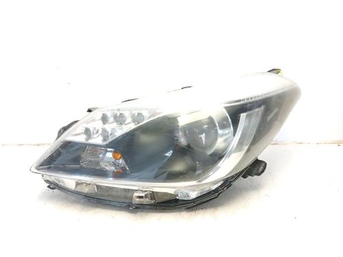 Used Left headlight TOYOTA YARIS VERSO (_P2_) 1.4 D-4D (NLP20_, NLP22_) (75 hp) 30574495