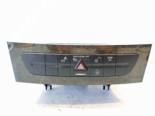 switch-mercedes-benz-e-class-w211-2002-2003-2004-2005-2006-2007-2008-2009-30622003 main image