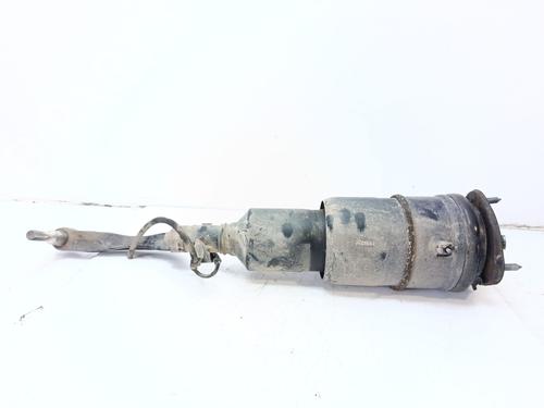 Used Right front shock absorber Right front shock absorber LEXUS LS (_F4_) 600h AWD (UVF45, UVF46) (394 hp) 34194058 34194058