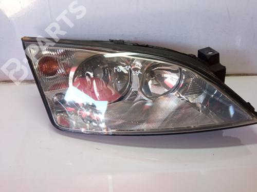 Used Right headlight FORD MONDEO III (B5Y) 1.8 16V (125 hp) 9495953