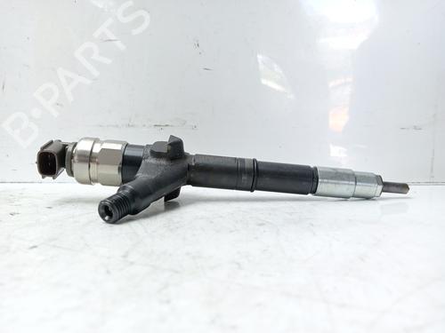 Injector NISSAN PATHFINDER III (R51) 2.5 dCi | BP19082669M100 