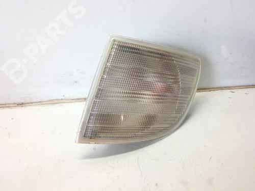 Used Left front indicator Left front indicator MERCEDES-BENZ E-CLASS (W210) [1995-2003] 9578638 9578638