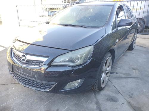 Left front fog light OPEL ASTRA J (P10) 2.0 CDTI (68) | BP30574493C30 - Image 1