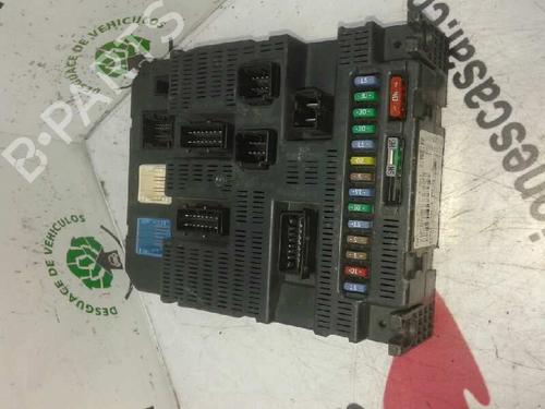 fuse-box-citroen-c4-coupe-la_-963798480-2004-2005-2006-2007-2008-2009-2010-2011-2012-2013-7951071 main image