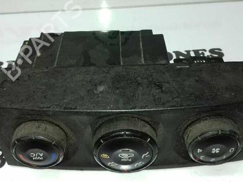 Climate control KIA SORENTO I (JC) 2.5 CRDi 4WD | BP7951649I5 