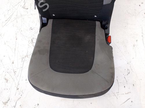 Right front seat CITROËN C4 Picasso II 1.6 BlueHDi 120 | BP38069701C16 - Image 7