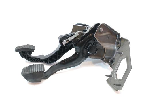 Break pedal PEUGEOT 208 I (CA_, CC_) 1.4 HDi | BP13817972I19 
