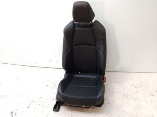 Used Right front seat Right front seat TOYOTA YARIS (_P13_) [2010-2020] 33675381 33675381