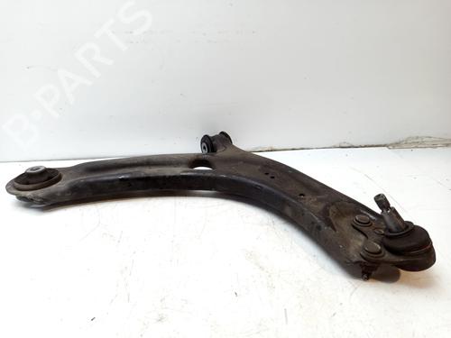 Used Right front suspension arm VW TIGUAN (AD1, AX1) 2.0 TDI (150 hp) 31924824