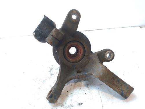 Used Right front steering knuckle MERCEDES-BENZ VITO Bus (W638) [1996-2003]  23973490
