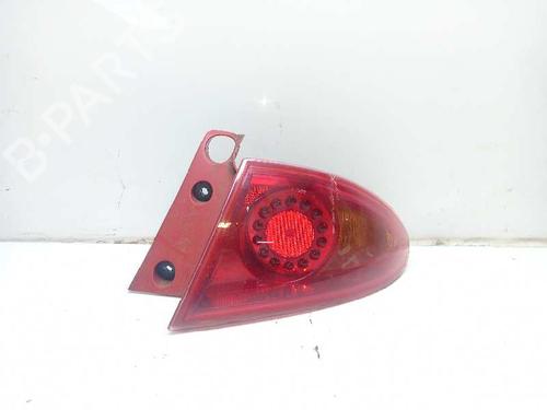 Used Right taillight SEAT LEON (1P1) 1.6 TDI (105 hp) 22954795