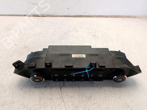 Climate control KIA CARENS III MPV (UN) 1.6 CRDi 128 | BP37793205I5 - Image 2