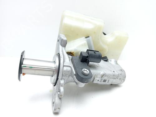 Brake master cylinder AUDI A3 Sportback (8VA, 8VF)  | BP17125315M77 